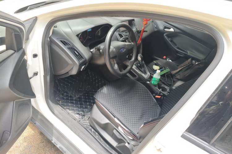 Used Ford Focus 2012 Hatchback 1.6L Automatic Comfort Model Driver Seat