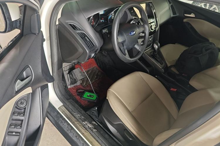 Used Ford Focus 2012 Hatchback 1.6L Automatic Comfort Model Driver Seat