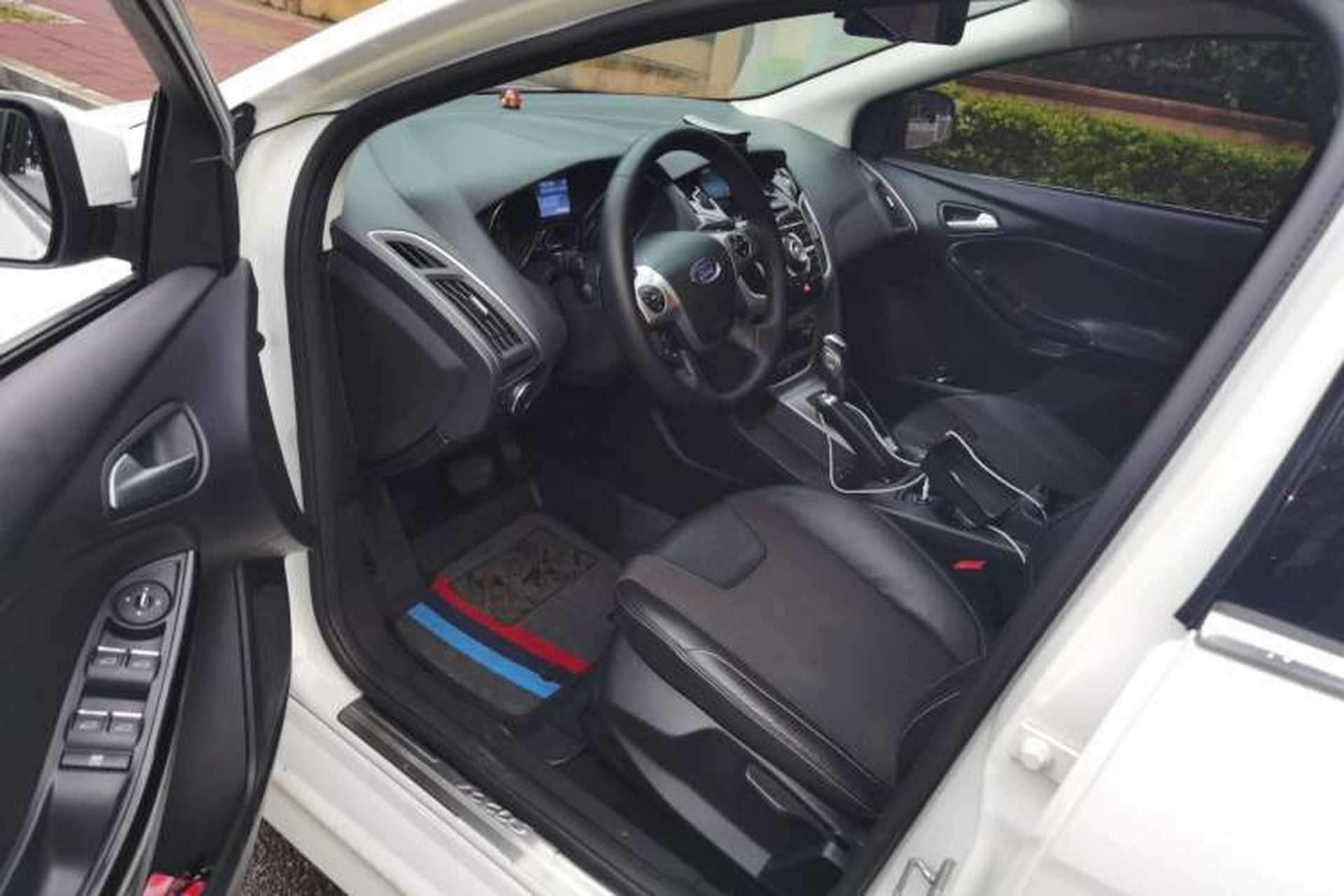 Used Ford Focus 2012 Hatchback 2.0L Automatic Luxury Sport Model Driver Seat