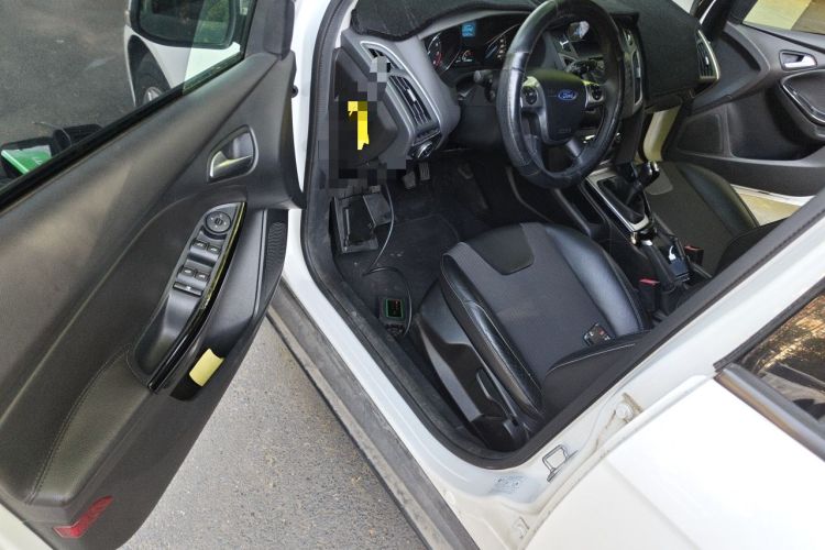Used Ford Focus 2012 Hatchback 1.6L Manual Fashion Edition Driver Seat