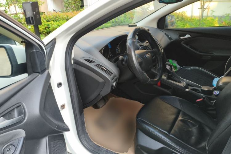 Used Ford Focus 2012 Hatchback 1.6L Automatic Comfort Model Driver Seat
