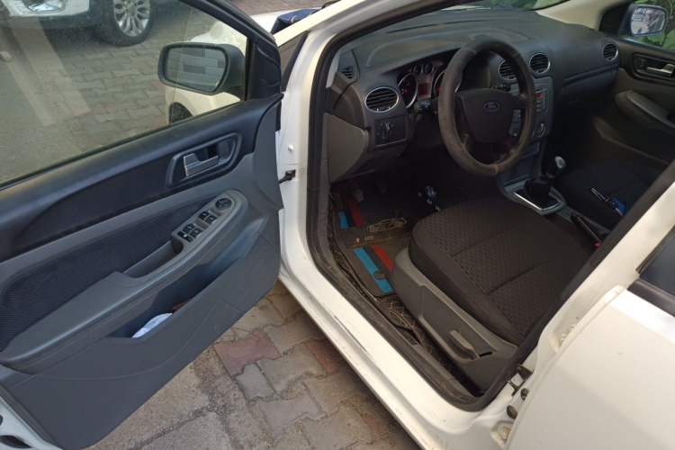 Used Ford Focus 2012 Hatchback Classic 1.8L Manual Base Model Driver Seat