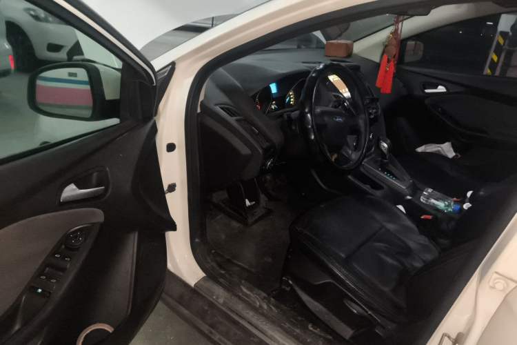 Used Ford Focus 2012 Hatchback 1.6L Automatic Comfort Model Driver Seat