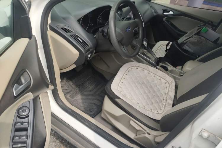 Used Ford Focus 2012 Sedan 1.6L Automatic Comfort Model Driver Seat