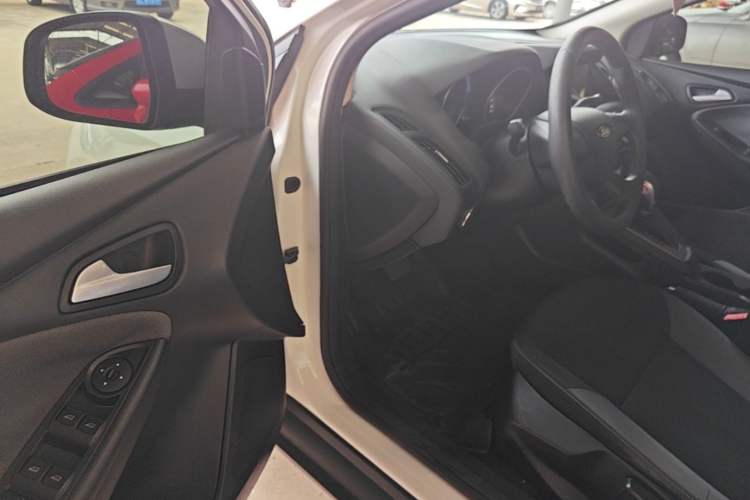 Used Ford Focus 2012 Hatchback 1.6L Automatic Comfort Model Driver Seat