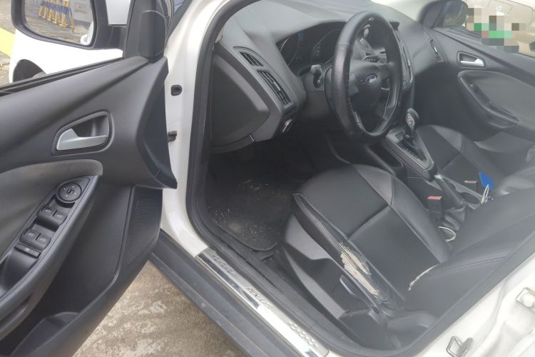 Used Ford Focus 2012 Hatchback 1.6L Automatic Comfort Model Driver Seat