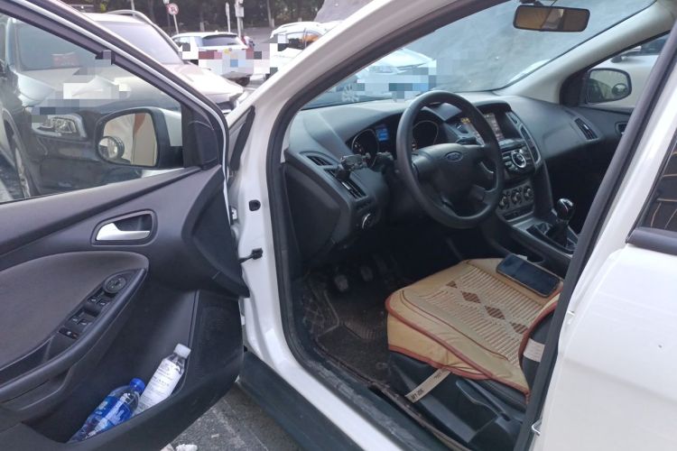 Used Ford Focus 2012 Hatchback 1.6L Manual Comfort Model Driver Seat