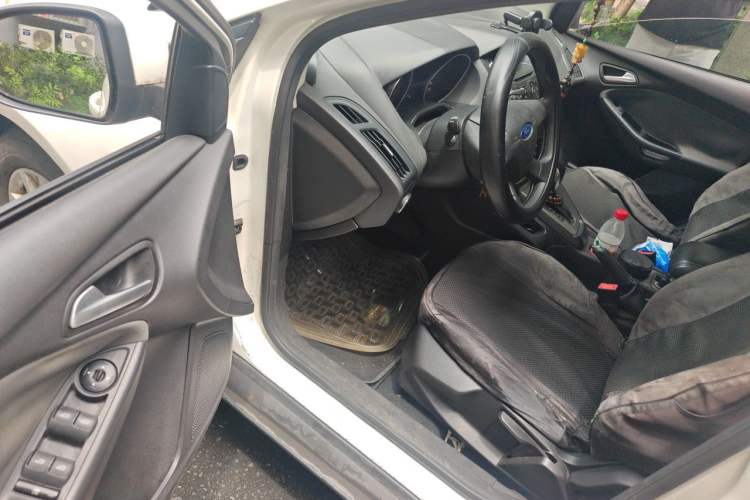 Used Ford Focus 2012 Hatchback 1.6L Automatic Comfort Model Driver Seat