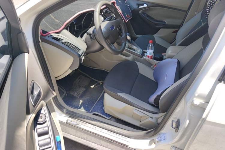 Used Ford Focus 2012 Sedan 1.6L Automatic Comfort Model Driver Seat
