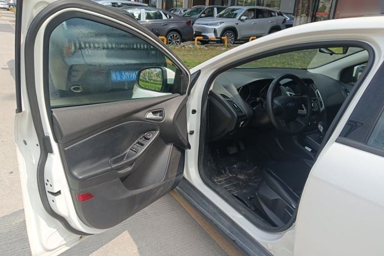 Used Ford Focus 2012 Hatchback 1.6L Automatic Comfort Model Driver Seat