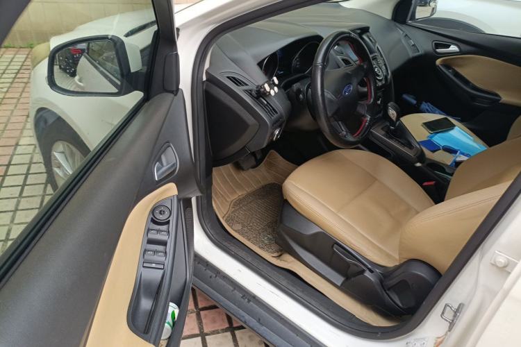 Used Ford Focus 2012 Hatchback 1.6L Automatic Comfort Model Driver Seat