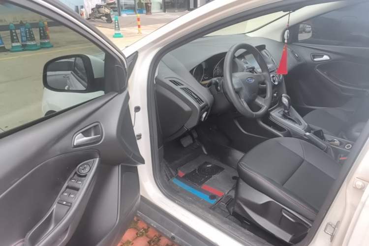 Used Ford Focus 2012 Hatchback 1.6L Automatic Comfort Model Driver Seat