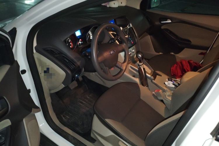 Used Ford Focus 2012 Sedan 1.6L Automatic Comfort Model Driver Seat