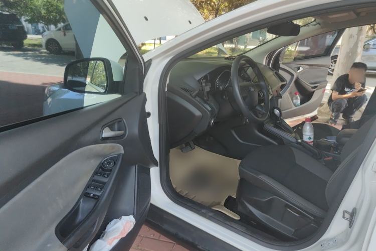 Used Ford Focus 2012 Hatchback 1.6L Automatic Comfort Model Driver Seat
