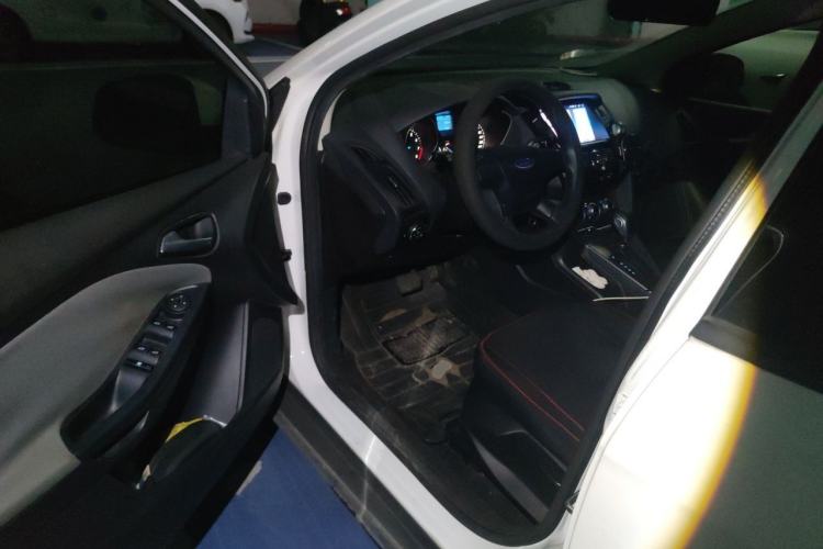 Used Ford Focus 2012 Hatchback 1.6L Automatic Comfort Model Driver Seat