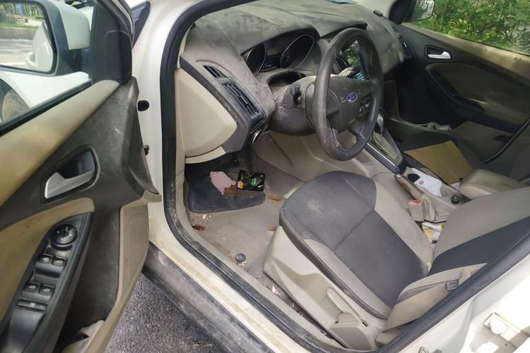 Used Ford Focus 2012 Sedan 1.6L Automatic Comfort Model Driver Seat