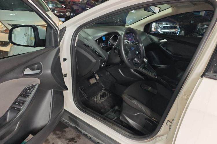 Used Ford Focus 2012 Hatchback 1.6L Automatic Comfort Model Driver Seat