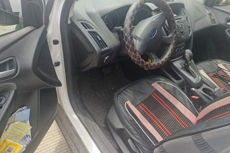 Used Ford Focus 2012 Hatchback 1.6L Automatic Comfort Model Driver Seat