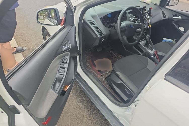 Used Ford Focus 2012 Hatchback 1.6L Automatic Comfort Model Driver Seat