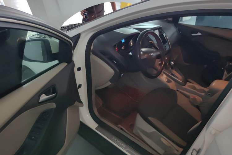 Used Ford Focus 2012 Sedan 1.6L Automatic Comfort Model Driver Seat