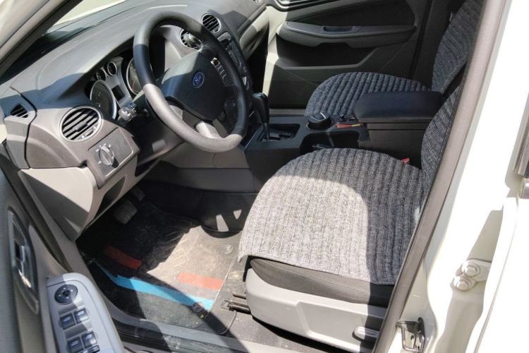 Used Ford Focus 2012 Hatchback Classic 1.8L Automatic Base Model Driver Seat