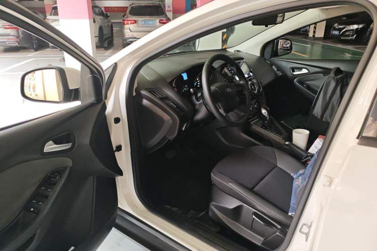 Used Ford Focus 2012 Hatchback 1.6L Automatic Comfort Model Driver Seat