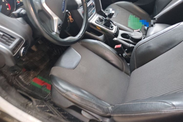 Used Ford Focus 2012 Hatchback 1.6L Manual Fashion Edition Driver Seat