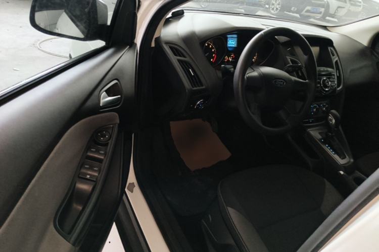 Used Ford Focus 2012 Hatchback 1.6L Automatic Comfort Model Driver Seat