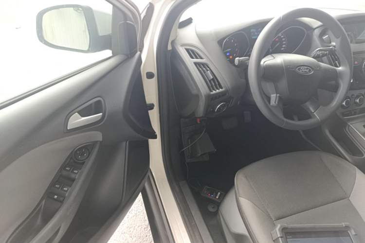 Used Ford Focus 2012 Hatchback 1.6L Automatic Comfort Model Driver Seat