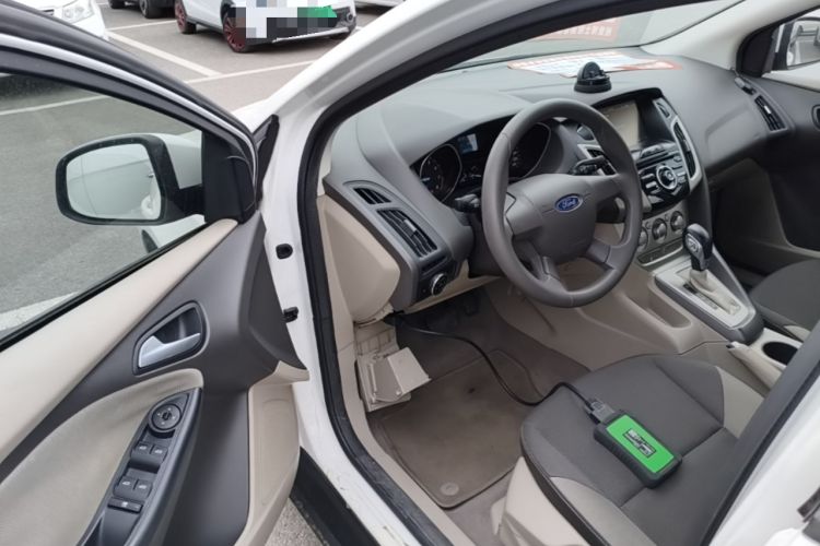 Used Ford Focus 2012 Sedan 1.6L Automatic Comfort Model Driver Seat