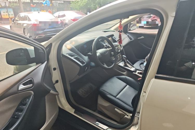 Used Ford Focus 2012 Sedan 1.6L Automatic Comfort Model Driver Seat