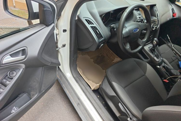 Used Ford Focus 2012 Hatchback 1.6L Automatic Comfort Model Driver Seat
