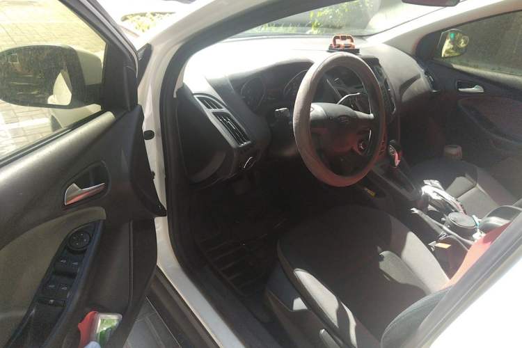 Used Ford Focus 2012 Hatchback 1.6L Automatic Comfort Model Driver Seat