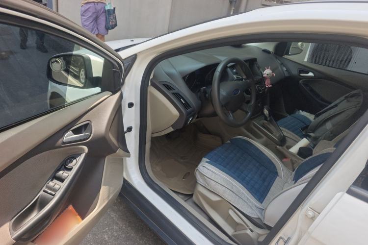 Used Ford Focus 2012 Sedan 1.6L Automatic Comfort Model Driver Seat