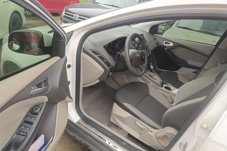 Used Ford Focus 2012 Sedan 1.6L Automatic Comfort Model Driver Seat