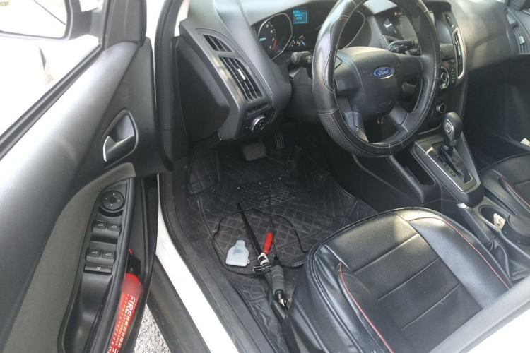 Used Ford Focus 2012 Hatchback 1.6L Automatic Comfort Model Driver Seat