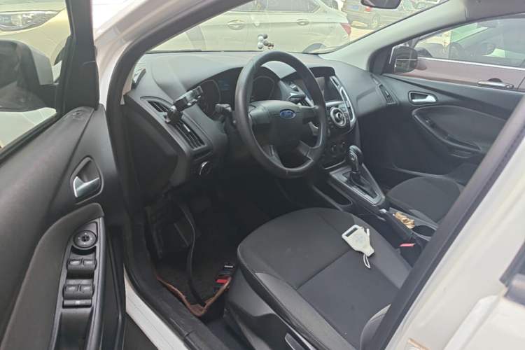 Used Ford Focus 2012 Hatchback 1.6L Automatic Comfort Model Driver Seat