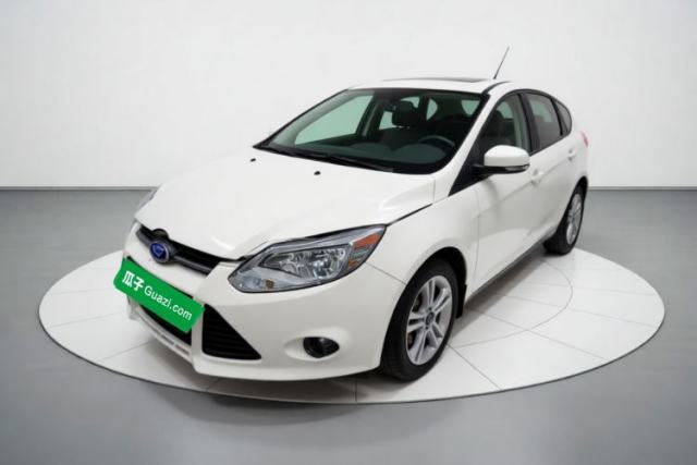 Ford Focus 2012 Hatchback 1.6L Automatic Fashion Edition с пробегом