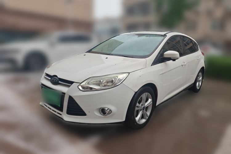 Used Ford Focus 2012 Hatchback 1.6L Automatic Fashion Edition Guazi used car, China used car export, Used car for sale, Used Ford cars, Cheapest cars for sale