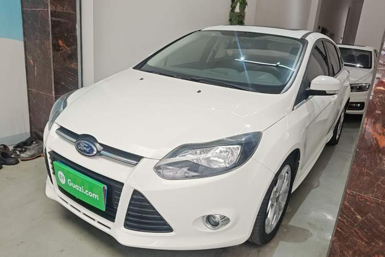 Used Ford Focus 2012 Hatchback 2.0L Automatic Luxury Sport Model Guazi used car, China used car export, Used car for sale, Used cars, Cheapest cars for sale