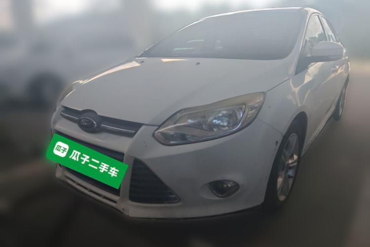 Used Ford Focus 2012 Sedan 1.6L Automatic Fashion Edition Guazi used car, China used car export, Used car for sale, Used cars, Cheapest cars for sale