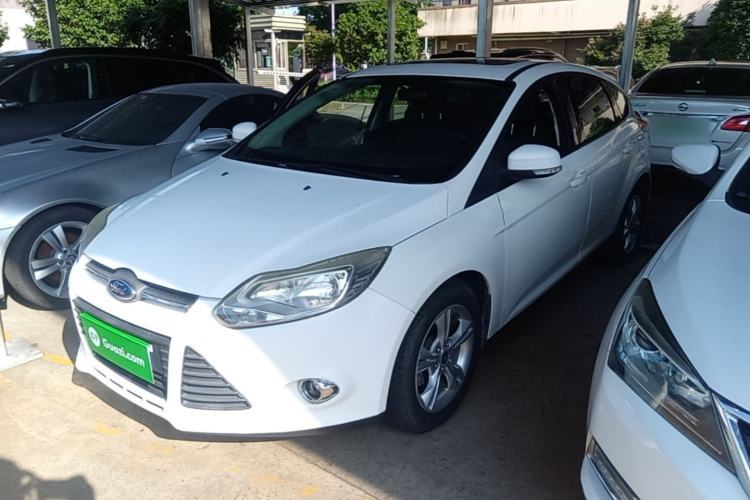 Used Ford Focus 2012 Hatchback 1.6L Automatic Fashion Edition Guazi used car, China used car export, Used car for sale, Used cars, Cheapest cars for sale