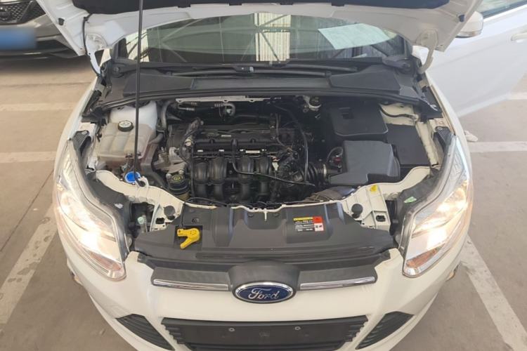 Used Ford Focus 2012 Sedan 1.6L Automatic Fashion Edition Engine Bay