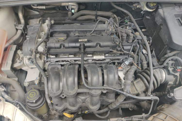 Used Ford Focus 2012 Sedan 1.6L Automatic Comfort Model Engine Bay