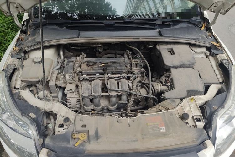 Used Ford Focus 2012 Sedan 1.6L Manual Fashion Edition Engine Bay