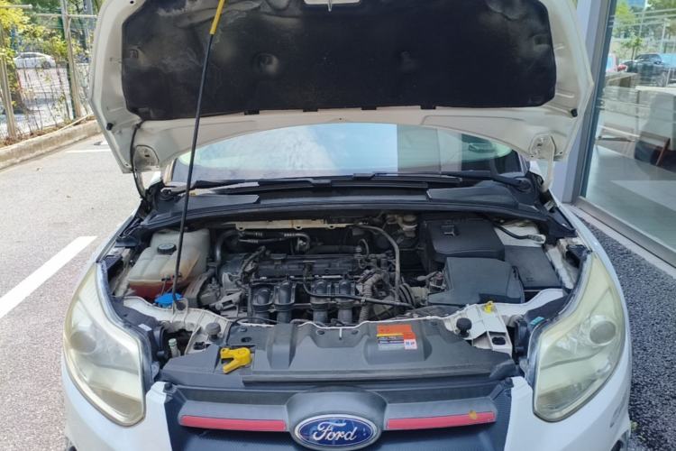 Used Ford Focus 2012 Sedan 1.6L Manual Fashion Edition Engine Bay