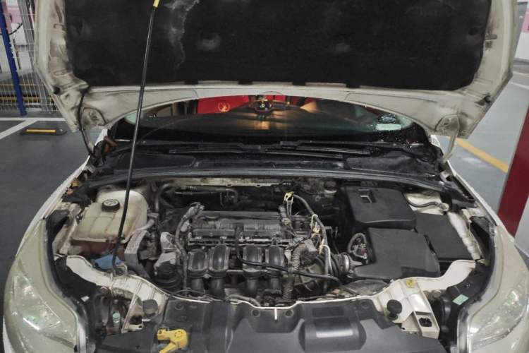 Used Ford Focus 2012 Sedan 1.6L Automatic Comfort Model Engine Bay
