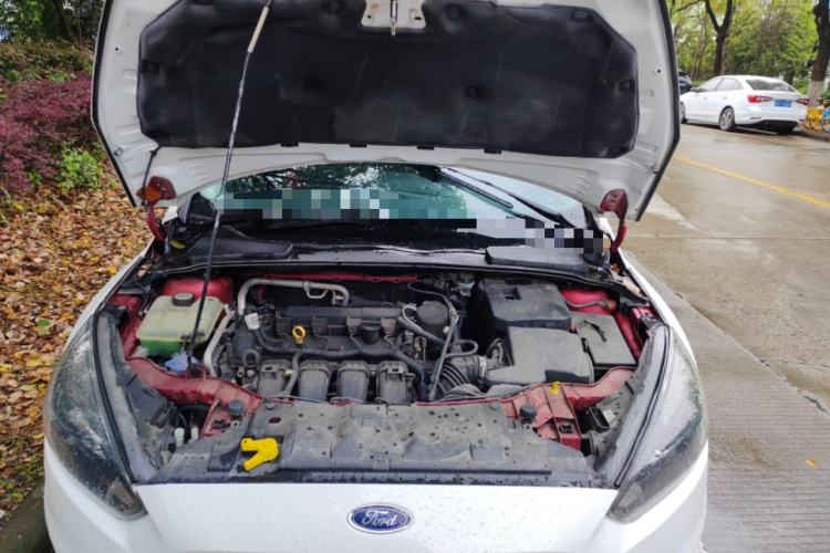 Used Ford Focus 2012 Hatchback 2.0L Manual Luxury Sport Model Engine Bay