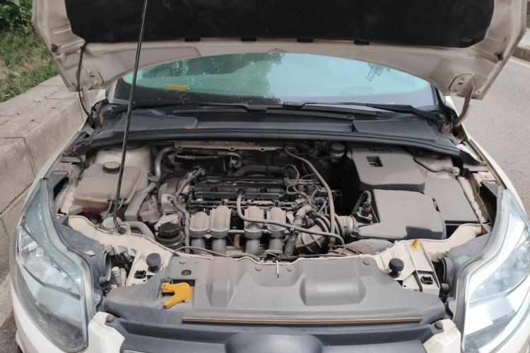 Used Ford Focus 2012 Sedan 1.6L Automatic Comfort Model Engine Bay