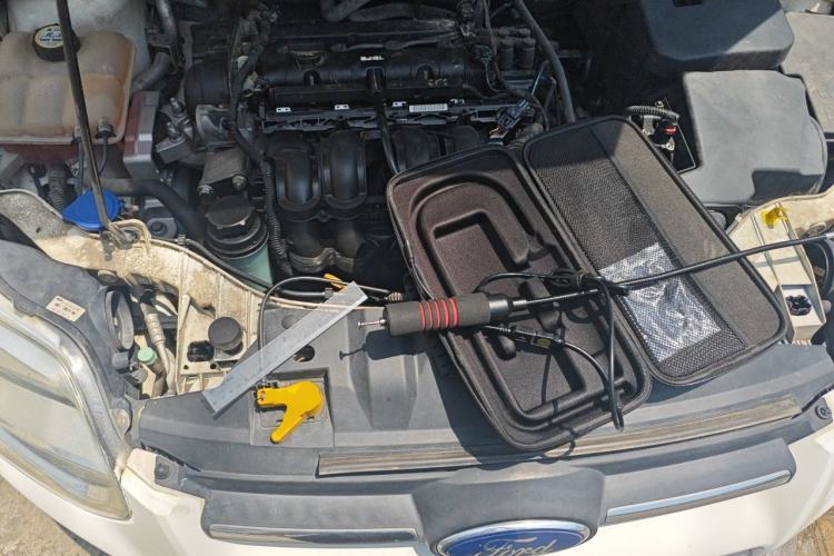 Used Ford Focus 2012 Sedan 1.6L Automatic Fashion Edition Engine Bay